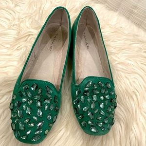 Tahari green suede jeweled flats 6,5